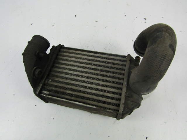 Купить Vw passat b5 радиатор интеркулер 2,5tdi левая 059145805