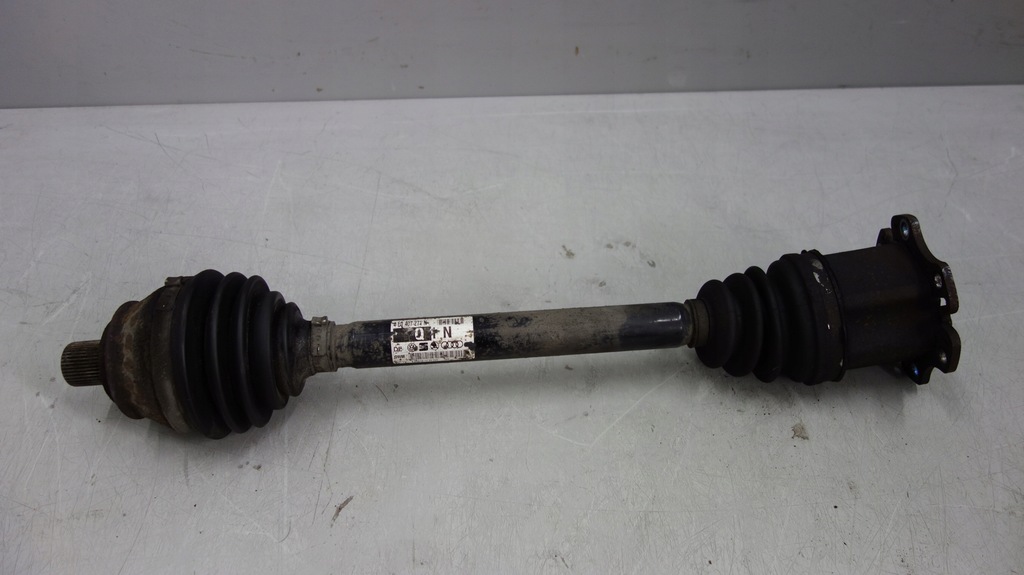 фото №1, Audi a8 d3 приводной вал левая перед 4e0407271n