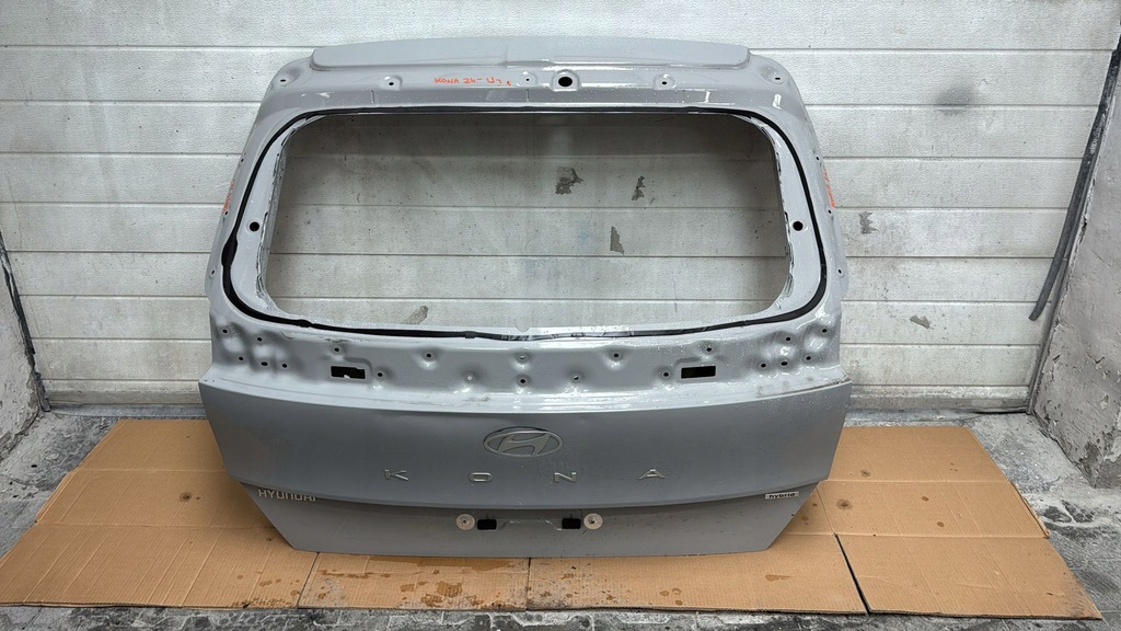фото №1, Hyundai kona 2024- крышка багажника задняя задняя