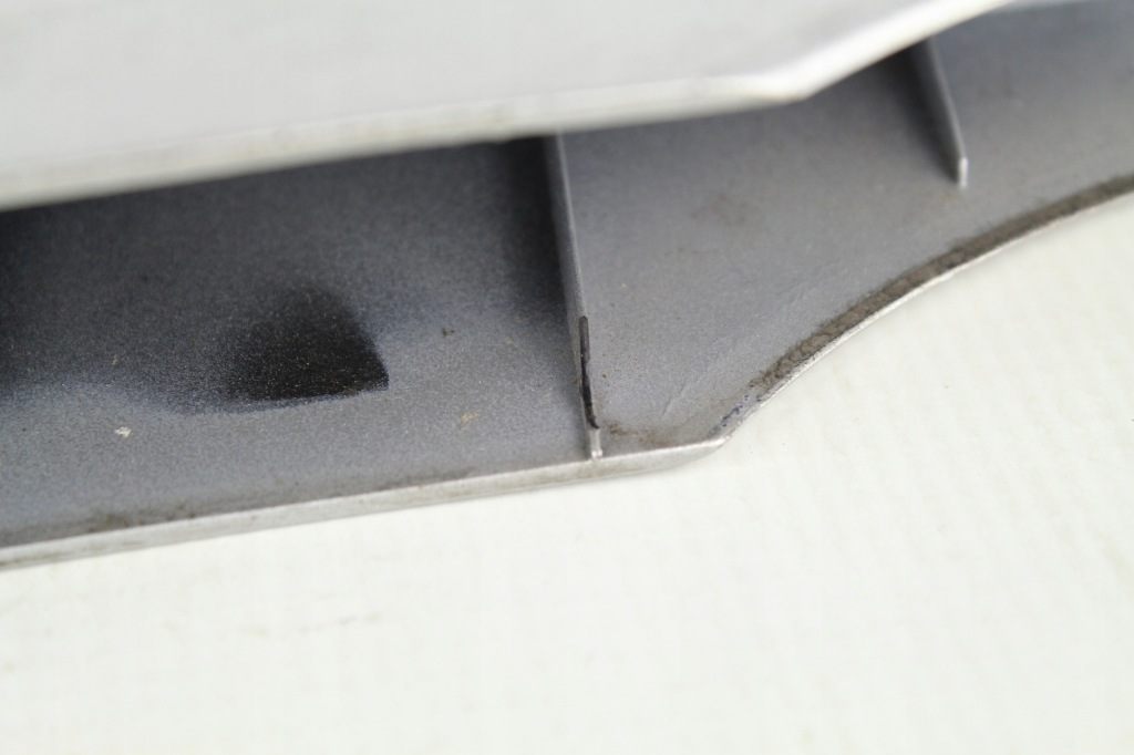 Заглушка накладка рейлінг правий задні kuga mk1 08-12 8v41-551a50-ac Недорого