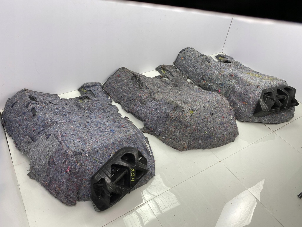 фото №6, Коврик обшивка пол chevrolet camaro 2016+