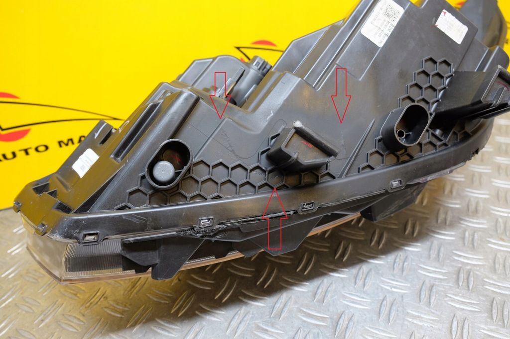 фото №13, Kia cerato forte lift 2021- фара лампа обычная линзованная с led r usa