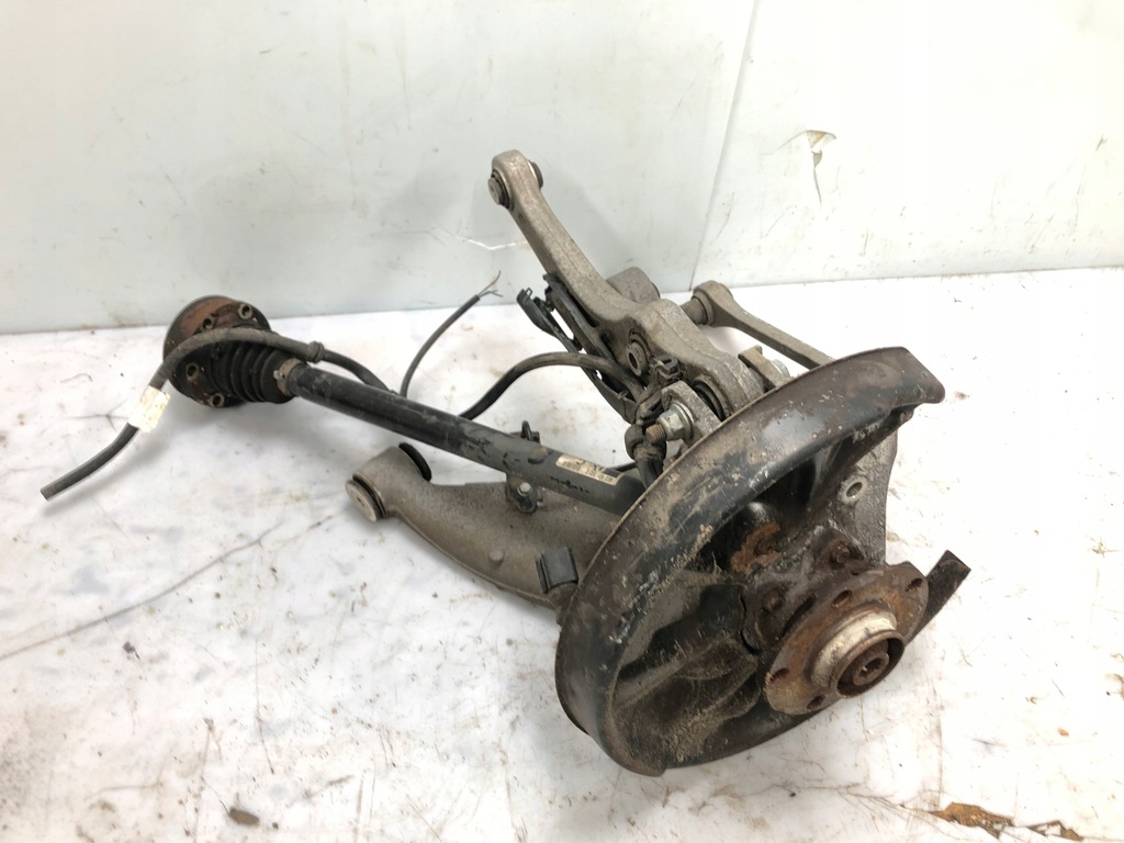 фото №1, Audi a8 d3 3.7 ступиця важелі привідний вал лівий задня