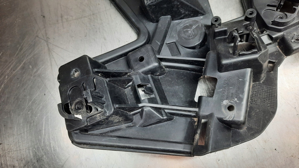 фото №7, Напрямна бампера перед лівий 31425230 volvo v40 xc40 12-18r