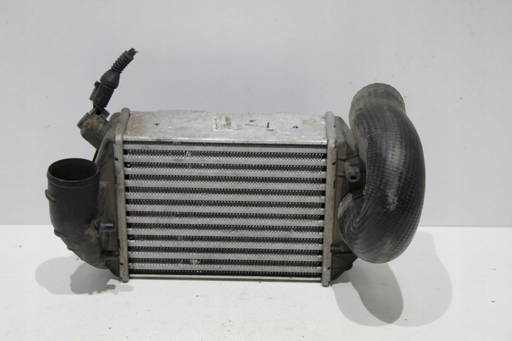 Audi оригинальный номер 059145805 радиатор Цена