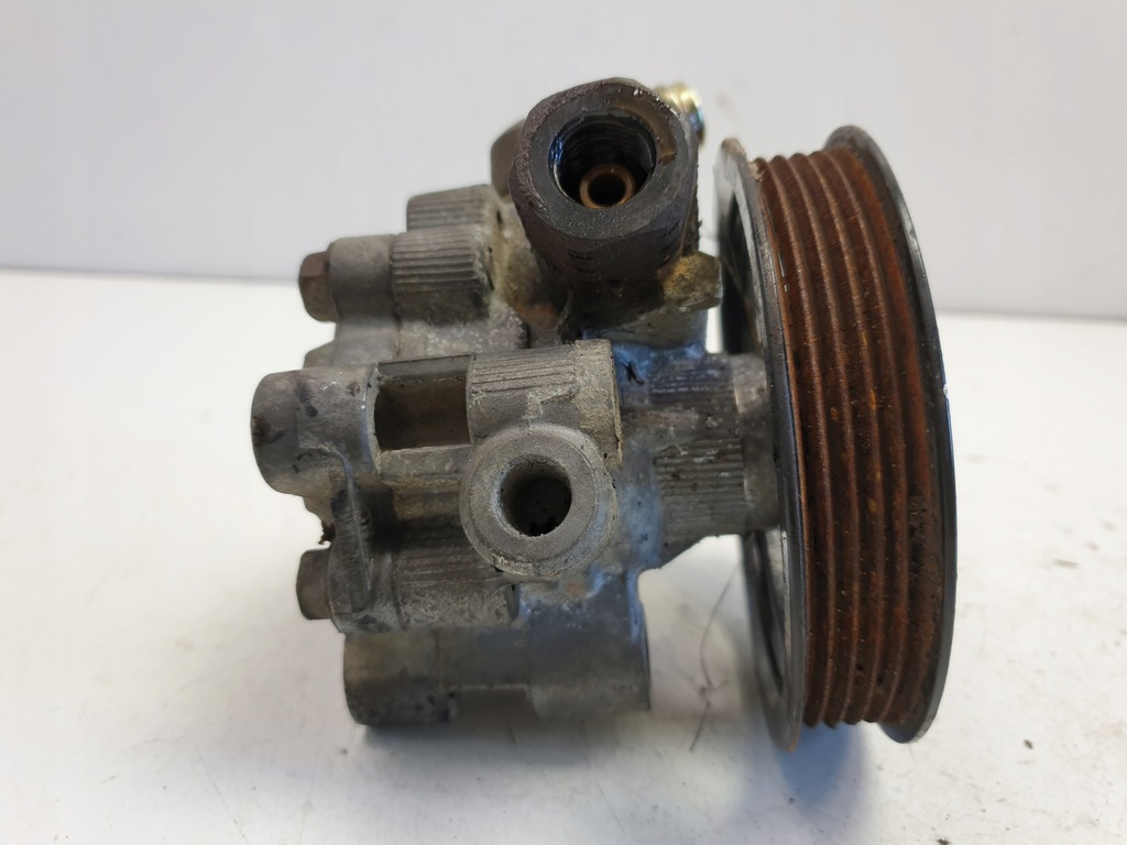 фото №6, Toyota corolla e12 2.0 d4d насос усилителя