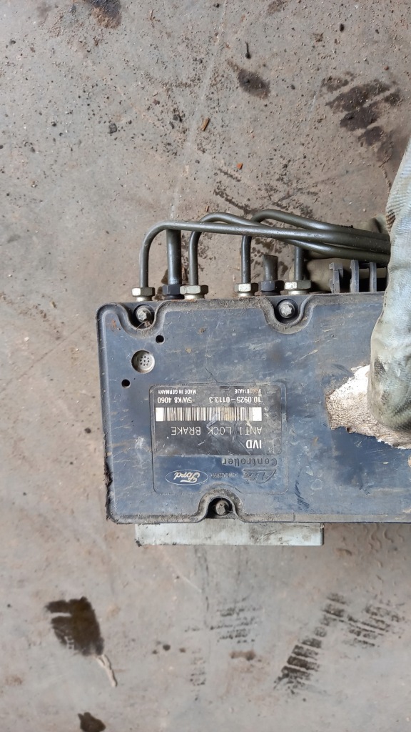 фото №1, Насос abs ford focus 2.0b mk1 02r