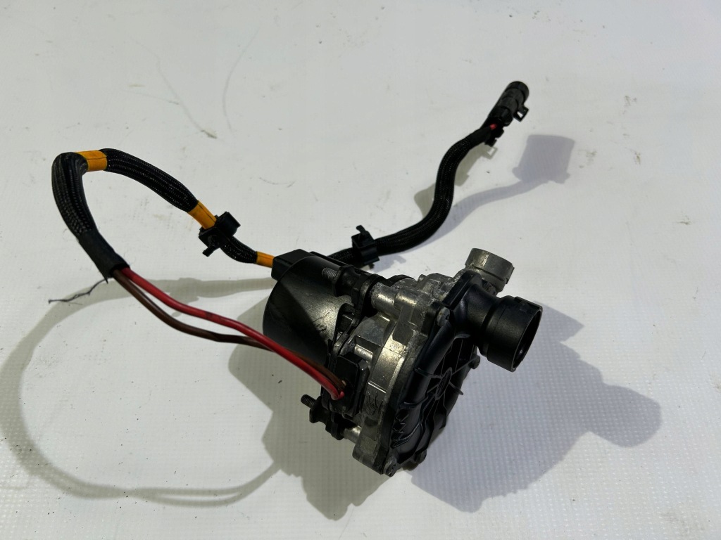 Насос воздуха вторичного maserati quattroporte 2013- Киев