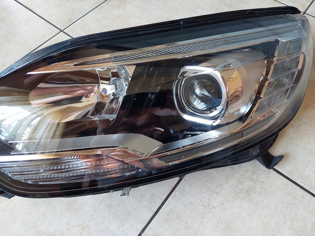 фото №3, Лампа левая - линза - led - renault scenic iv - lift