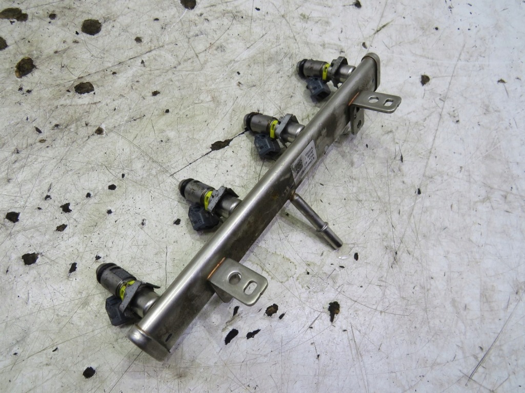 Молдинг впрыскная форсунки renegade 1.4 15052a00742 Доставка