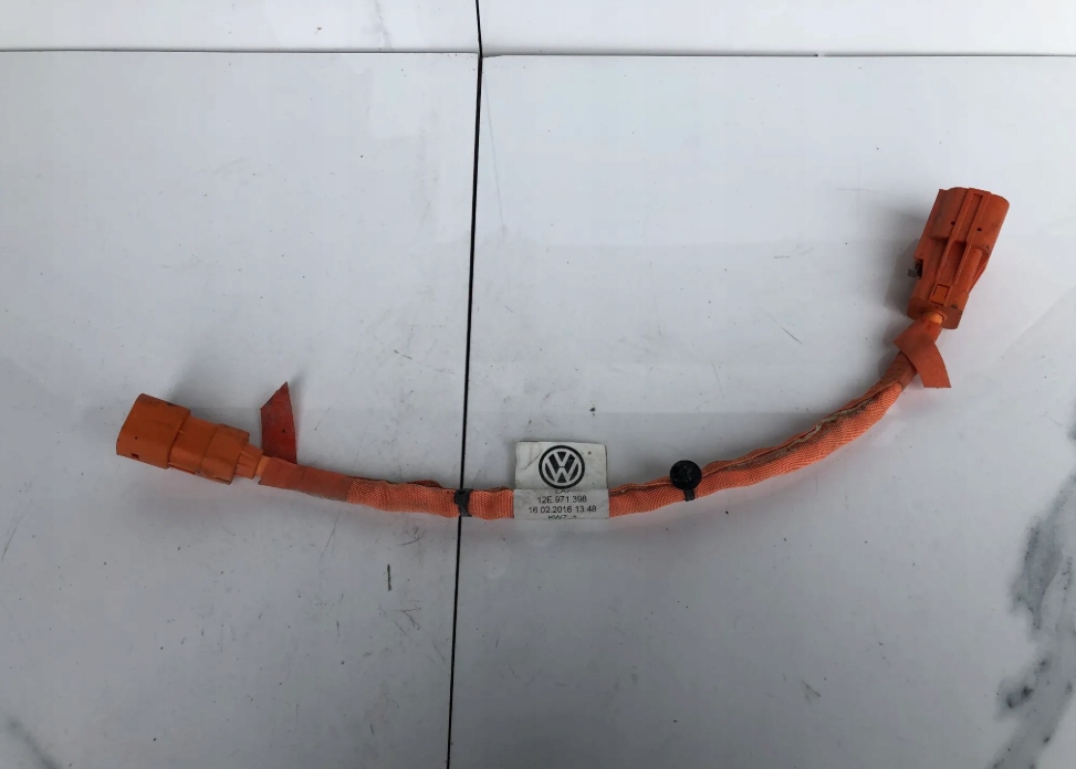 Купити Vw e-golf vii 7 e-up шланг напруги 12e971398