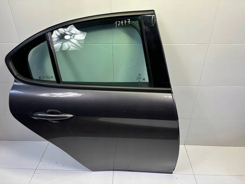 фото №1, Дверь задняя правая сторона alfa romeo giulia 952 2017