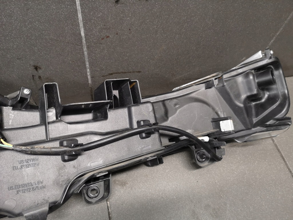 фото №10, Лампа led дневная правый перед lexus nx200t