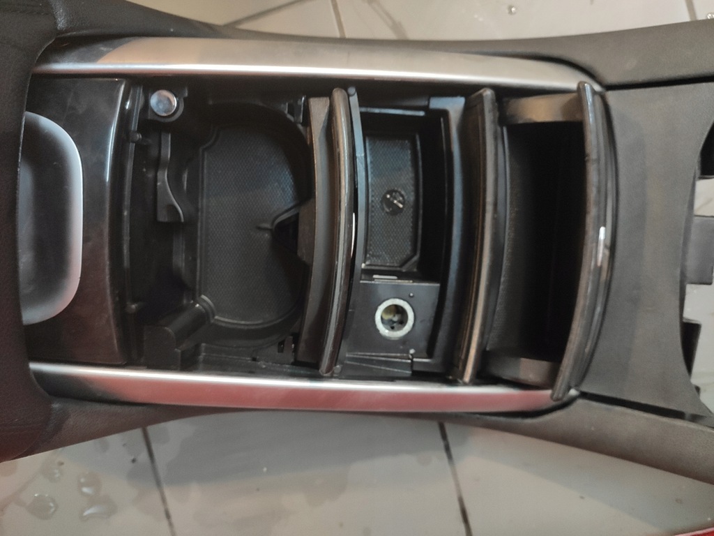 фото №10, Mercedes r-klasa w251 туннель средний подлокотник кожа подстаканник kpl