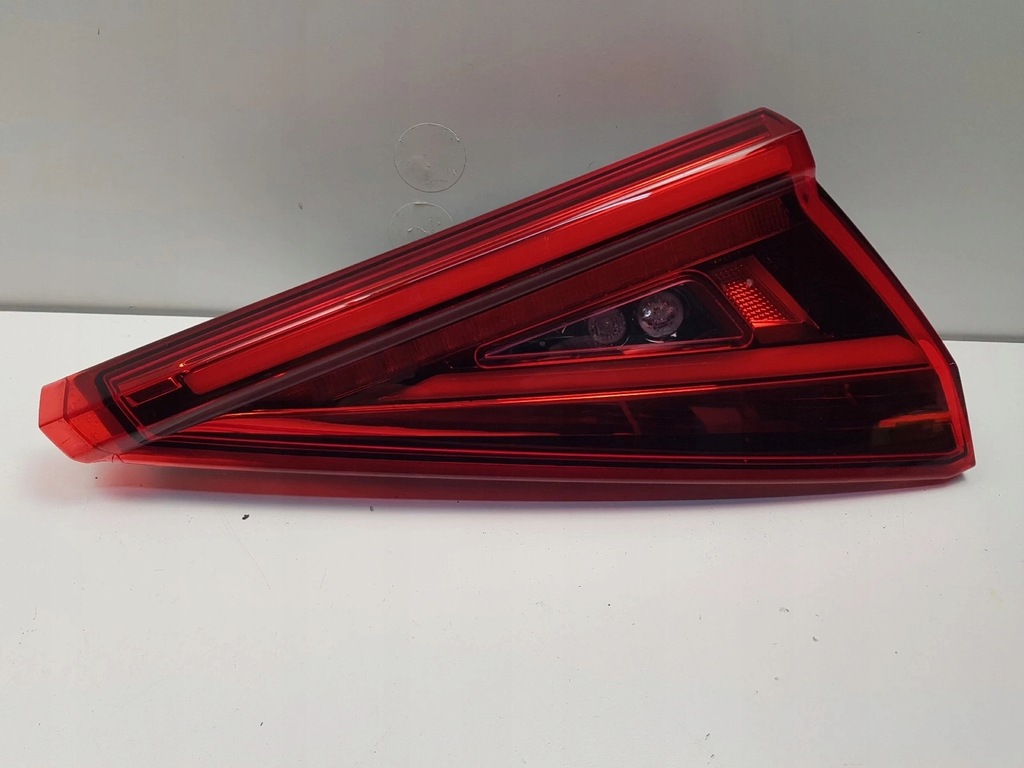 фото №1, Seat tarraco лампа правая задняя led 5fj945208