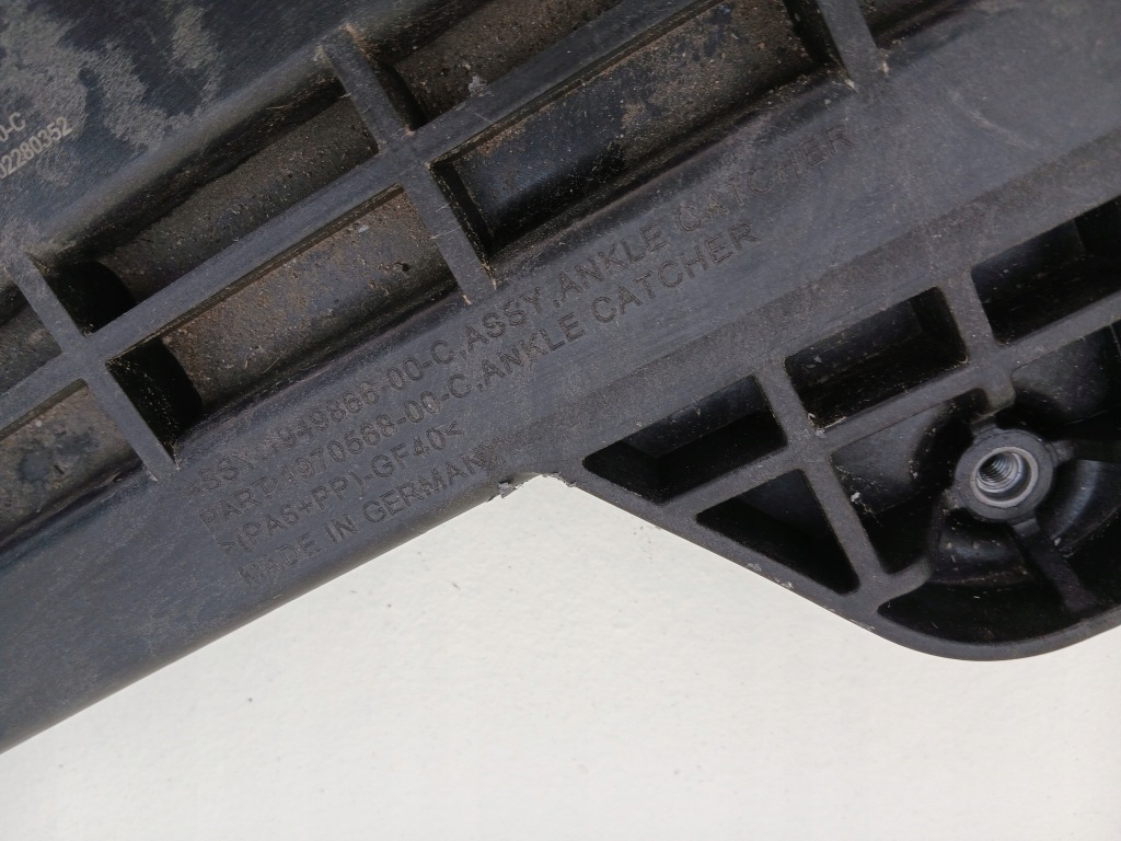 Tesla model y juniper lift 25- балка бампера підсилювач перед 1949866-00 Ціна