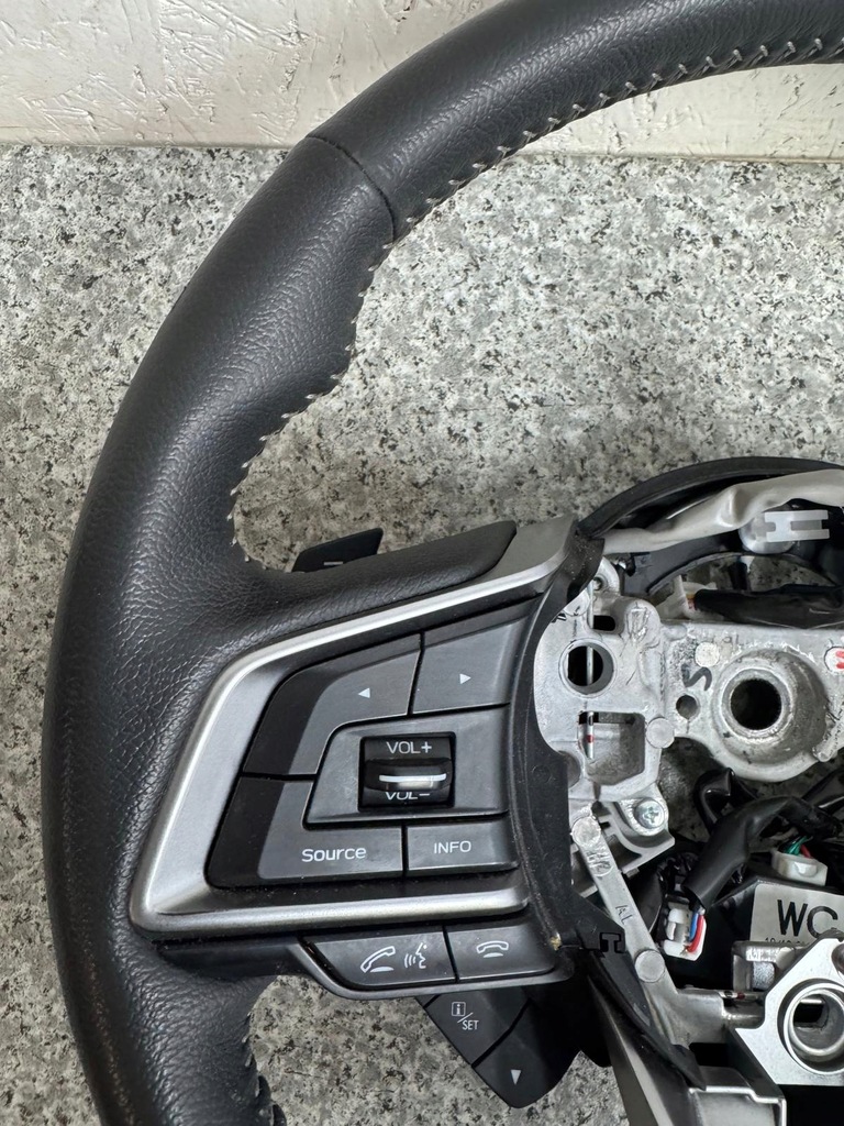 фото №5, Воздуховод мультифункция subaru forester v 2019-2023 лепестки переключения кожа