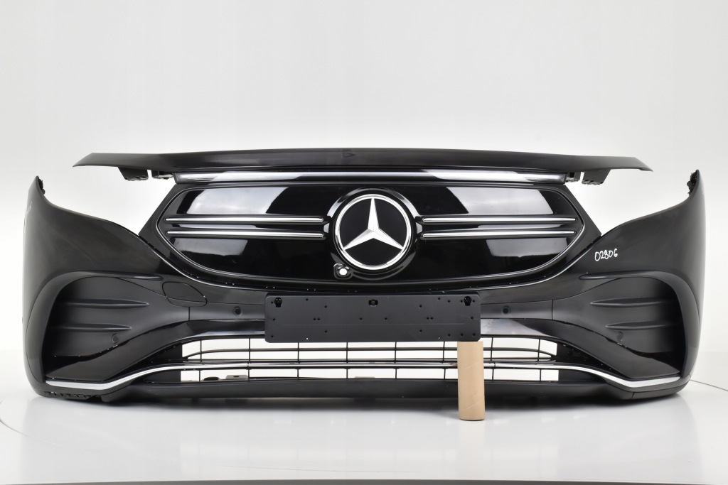 фото №1, Mercedes eqa h243 243 amg line 2021- бампер передній