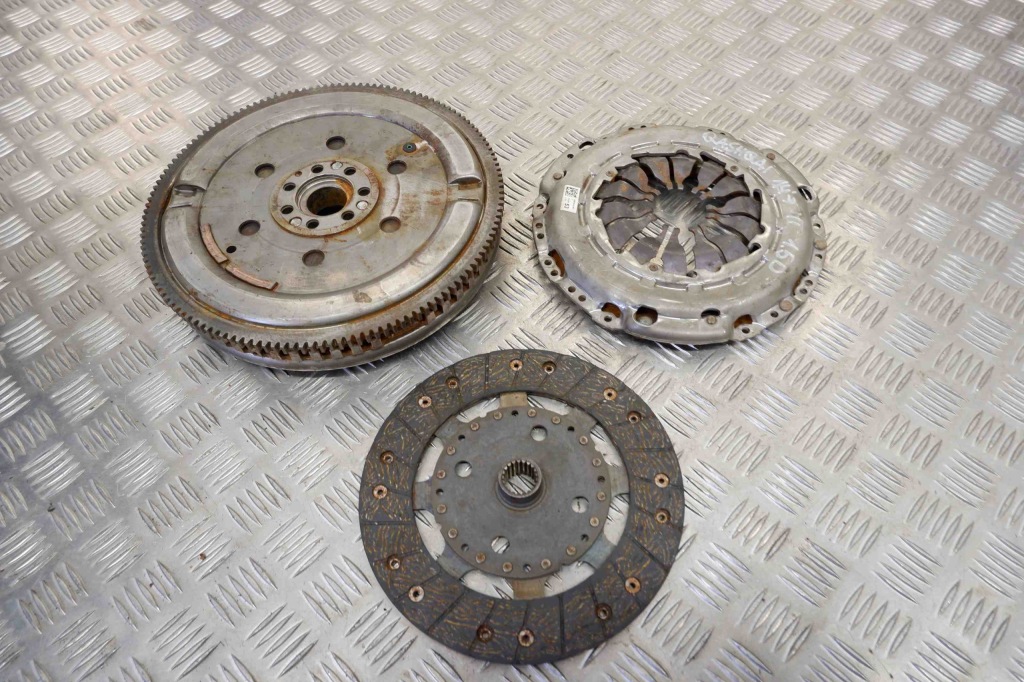 фото №7, Комплект зчеплення nissan qashqai ii j11, j11_ 302050418r 1.5l дизель 81kw