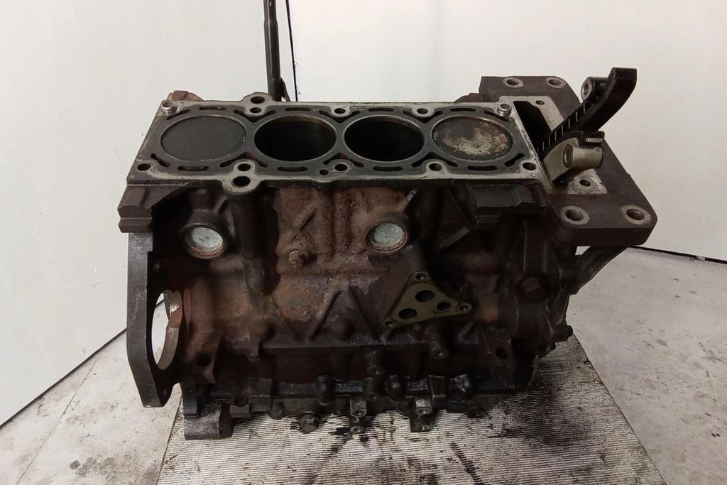 фото №4, Блок двигуна mini cooper r50, r53 il22e 1.6l бензиновий 85kw 2002