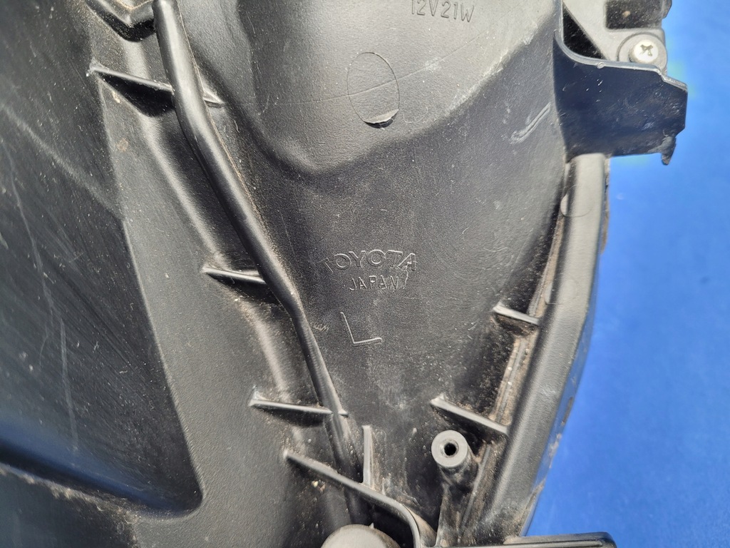 фото №12, Toyota iq 2008- 08- фара лампа левая тёмные салон