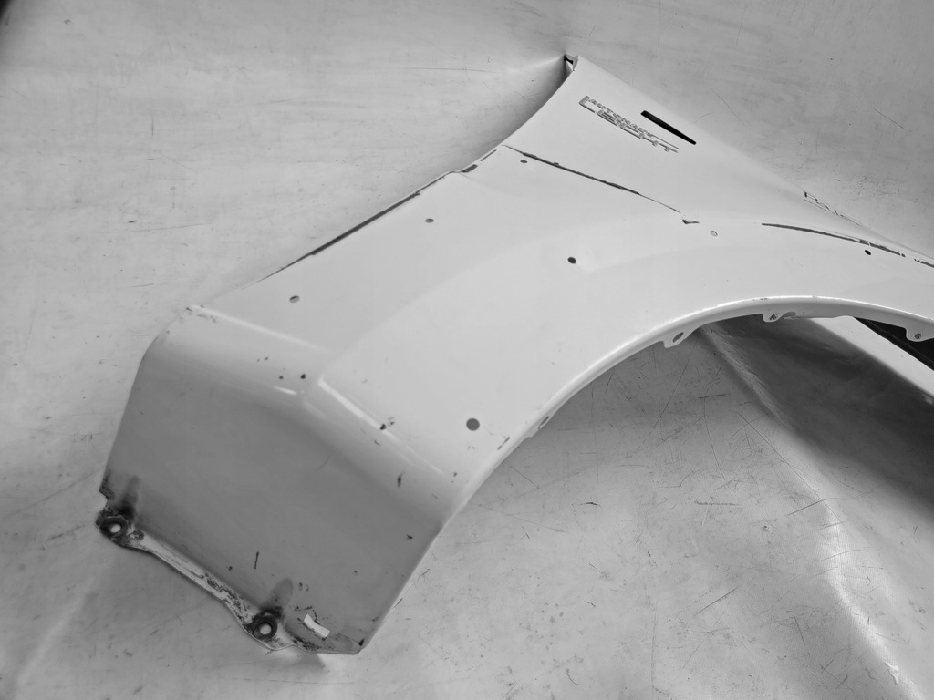 фото №8, Крыло левый / правый mitsubishi pajero 4 2006-2021