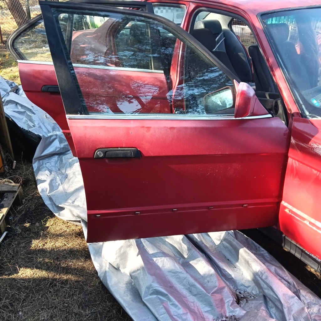 Bmw 5 e34. 1990r .решітка радіатора przedlift Ціна