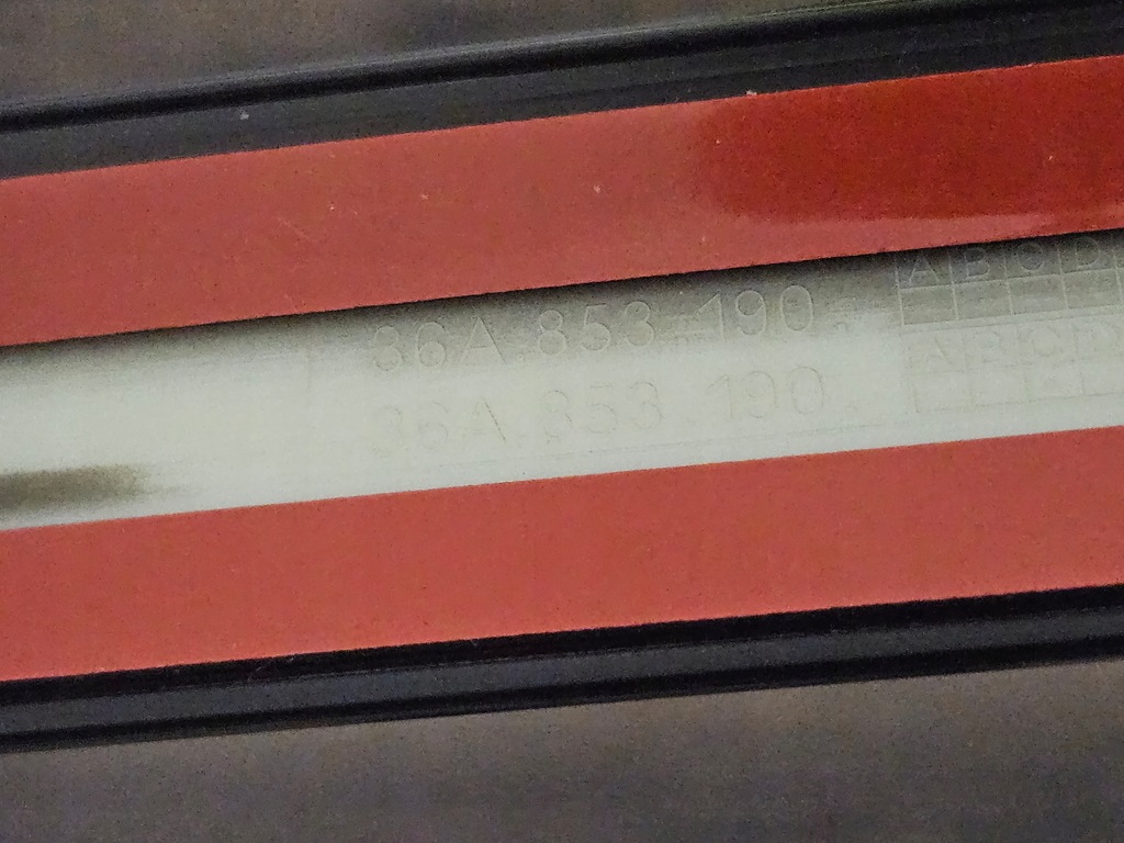 фото №4, Bentley bentayga 36a молдинг хром czarna дверь правое nowa oryg