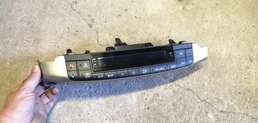 фото №1, Lexus ct 200h панель обдув 55900-76100