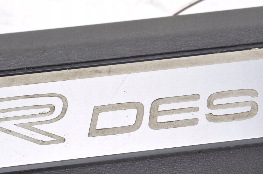 фото №11, Volvo xc90 ii молдинг поріг права rdesign підсвічена 31363649