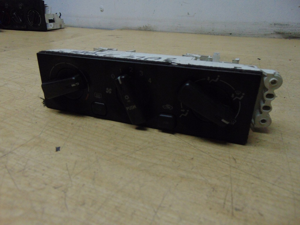 фото №5, Панель управление кондиционера mitsubishi оригинальный номер mr958005