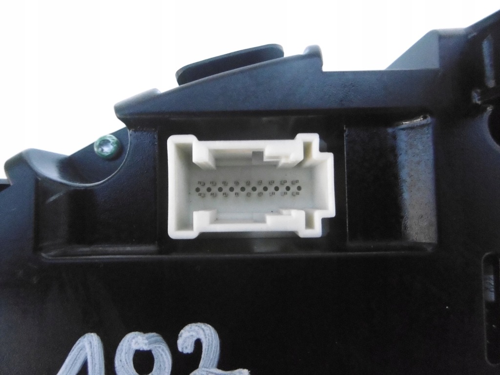 фото №8, Счетчик приборы eu mercedes ml gl w166 4.7 v8