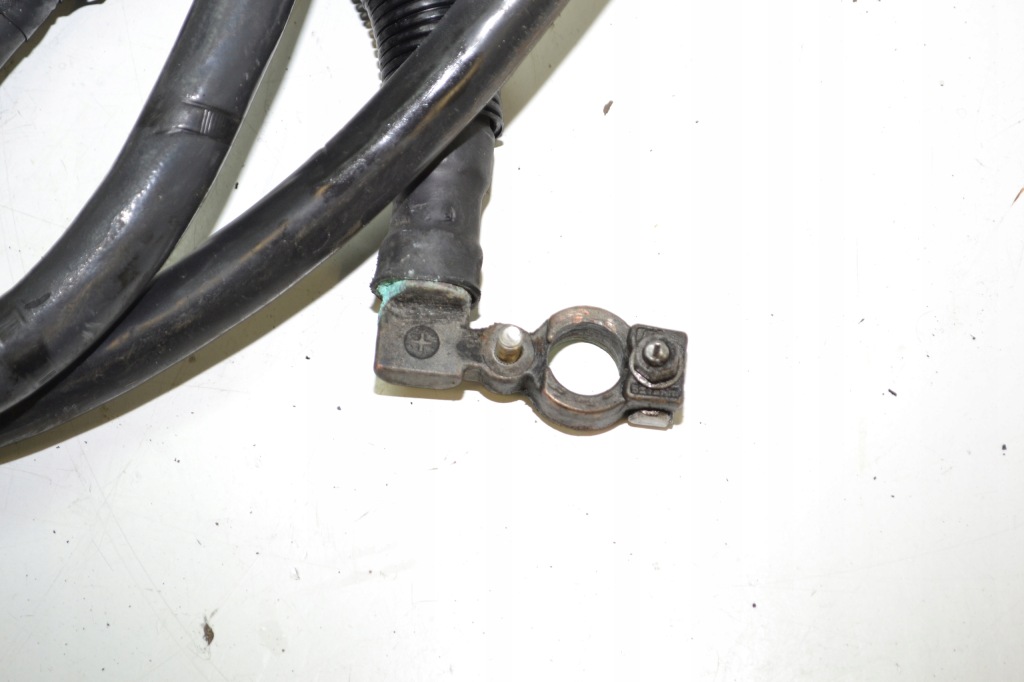 Mercedes actros mp4 аккумуляторов шланг клеммы plus плюсовой Недорого