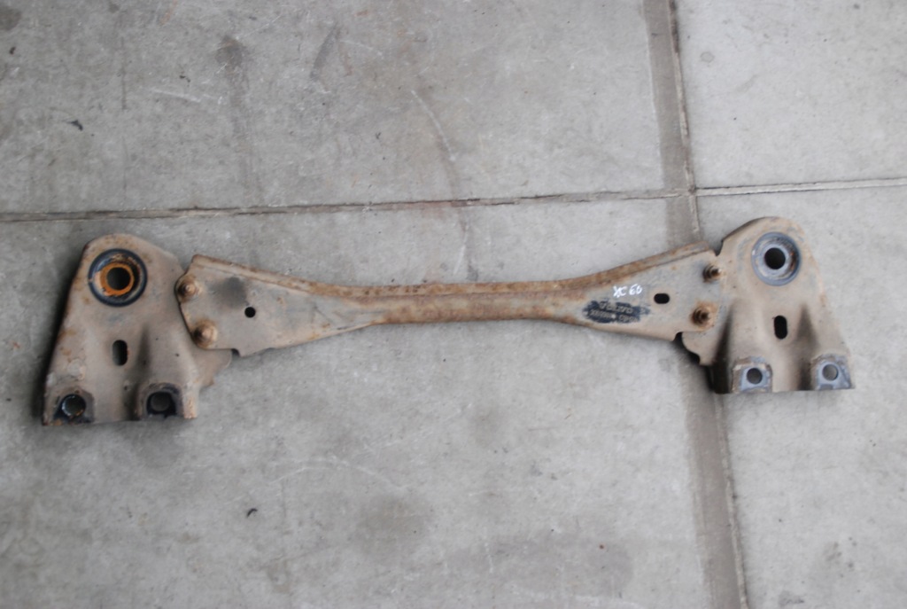фото №1, Volvo xc60 i балка кронштейн подвеска 30699889