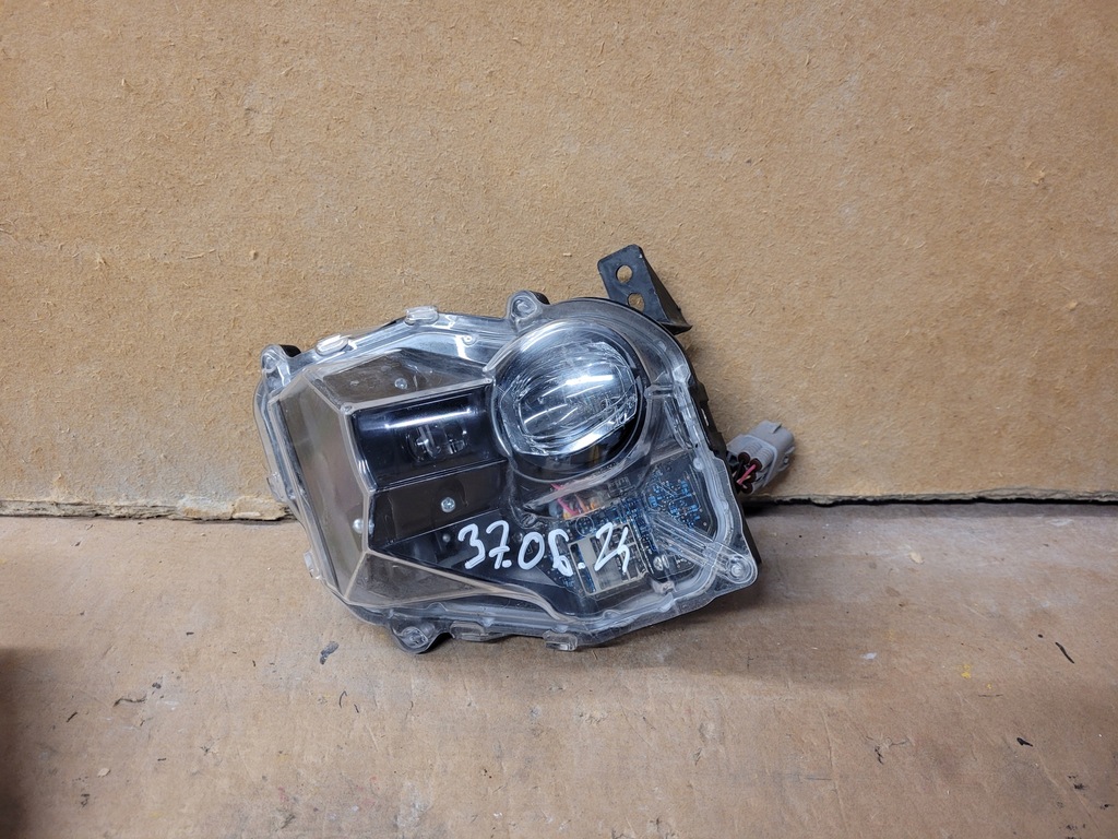 фото №1, Led правый перед lexus ux 18-