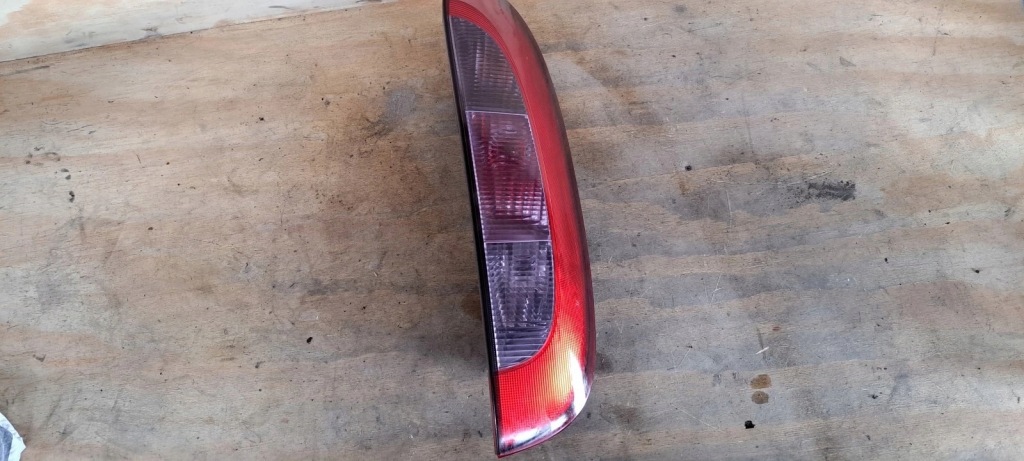 фото №1, Лампа задня права opel corsa c hb 89302181