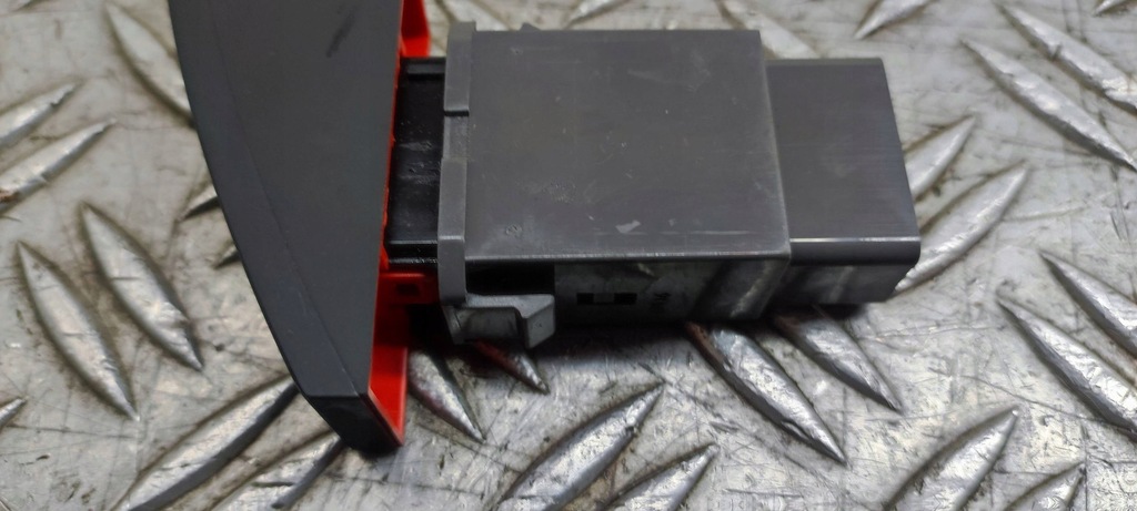 фото №8, Chevrolet spark 2008 кнопка света аварийных