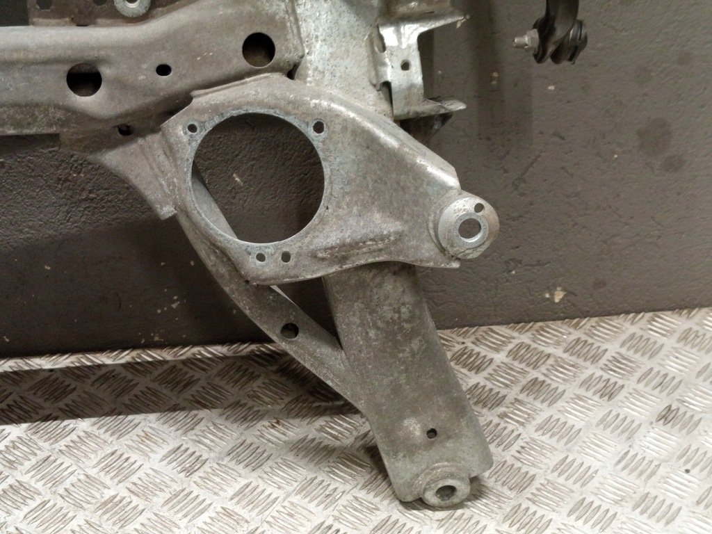 фото №8, Bmw оригинальный номер 6883131 3' g20 g21 g28 4' g22 подрамник подрамник балка подвеска перед