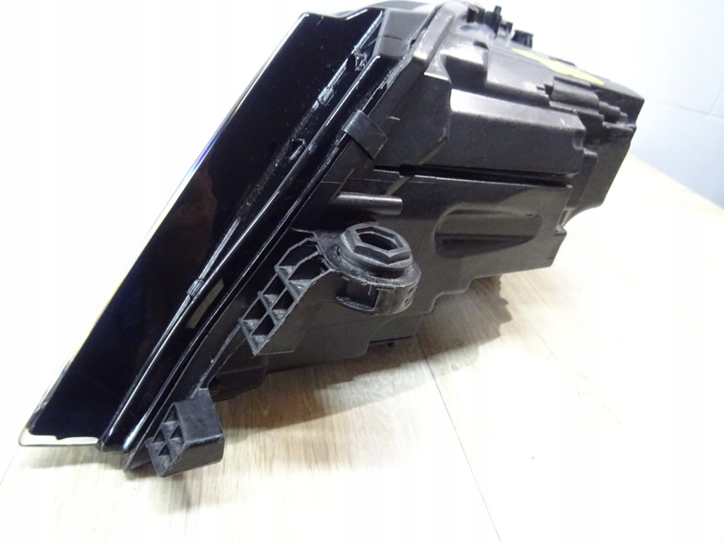 Skoda octavia 3 рестайлинг  фара led правый  5e2941018f llu Цена