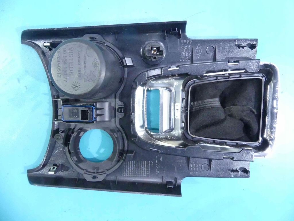 фото №12, Рамка консолі домкрата тунель peugeot 3008 i eu