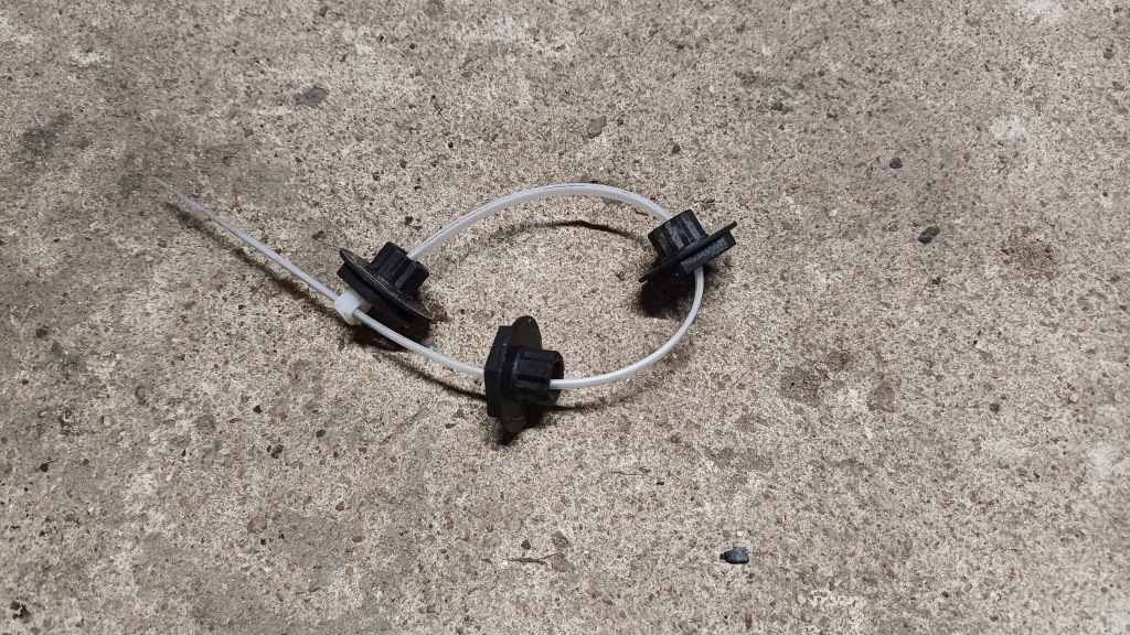 фото №1, Vw touran i подкладка кронштейн лампы 1k8941297