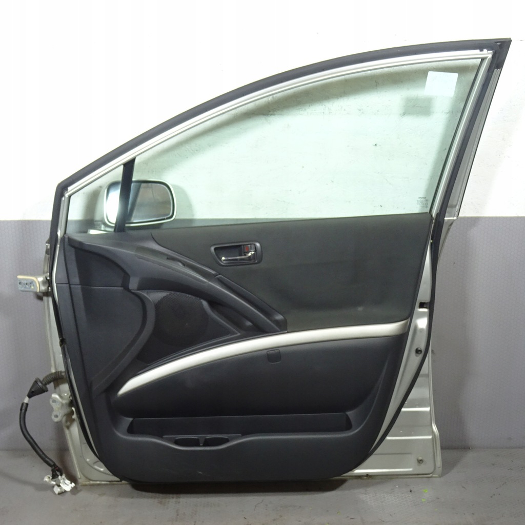 фото №8, Toyota corolla verso двері перед праве 1c0