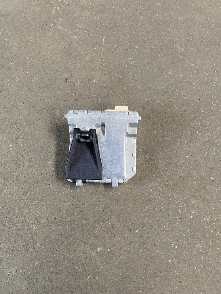 фото №1, Mazda cx3 камера стекло передней a2c7485230200