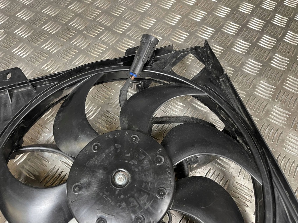 фото №11, Peugeot 2008 ii 2019 електричний вентилятор радіатора