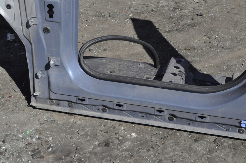 фото №2, Bmw 1 f40 блок двигуна поріг лівий