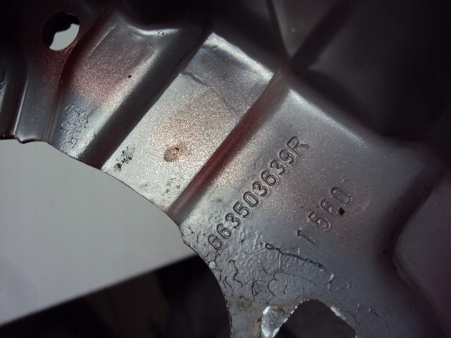 фото №4, Крепления крыльев перед renault clio v