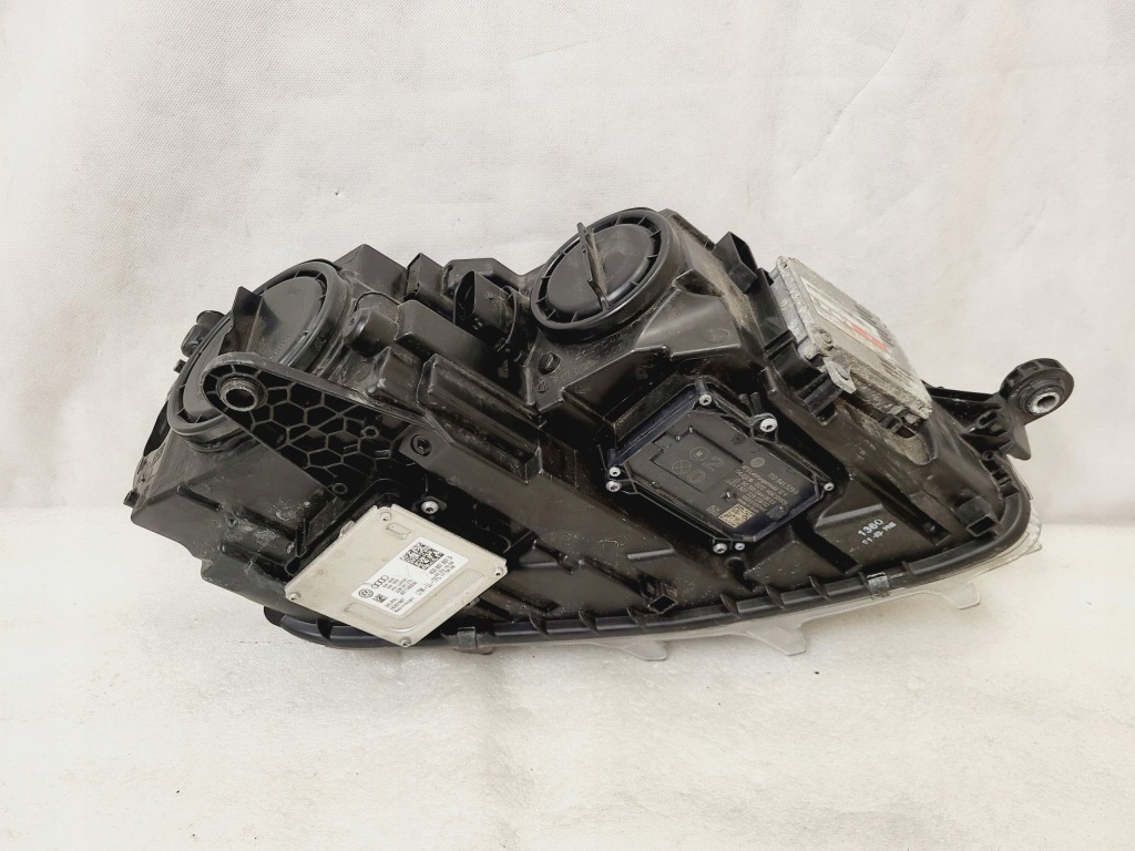 Skoda octavia iii bi-xenon dynamic led 5e1941015b 5e1941016b полный Недорого