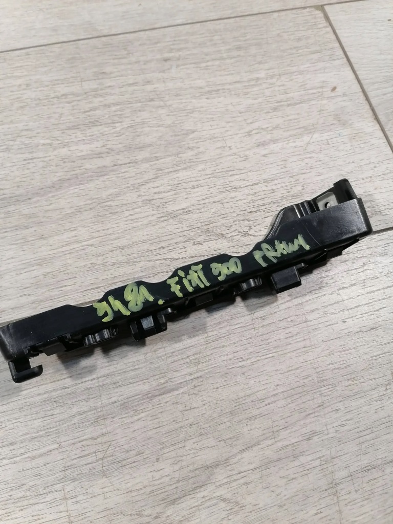 фото №7, Fiat 500 направляющая бампер правый перед 18093068