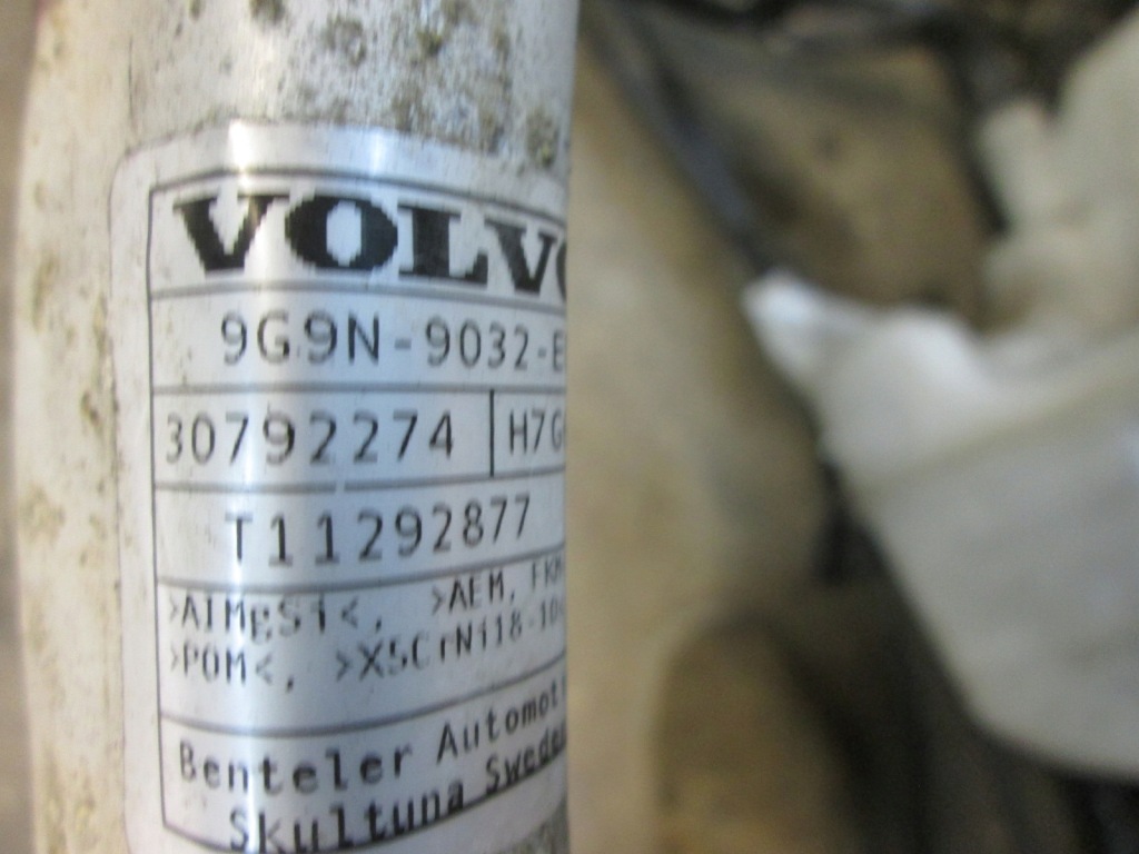 Volvo v60 s60 ii шланг труба заливної пального 2011 r Оригінал