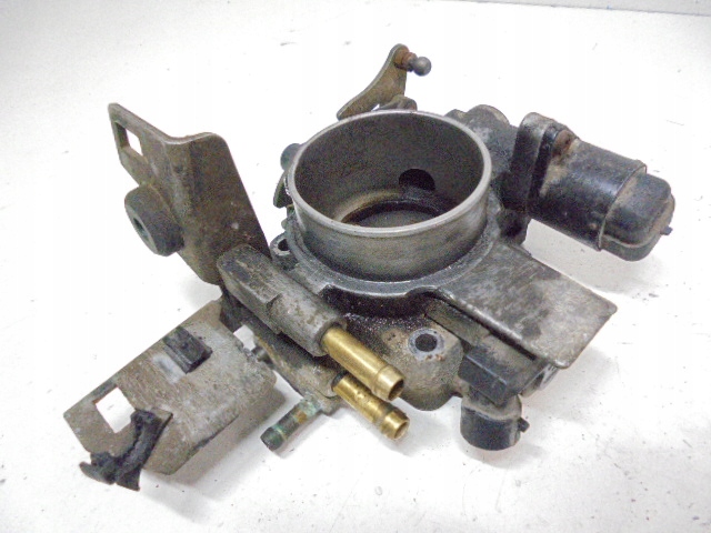 фото №1, Opel vectra b дросельна заслінка 1.6b 90529710